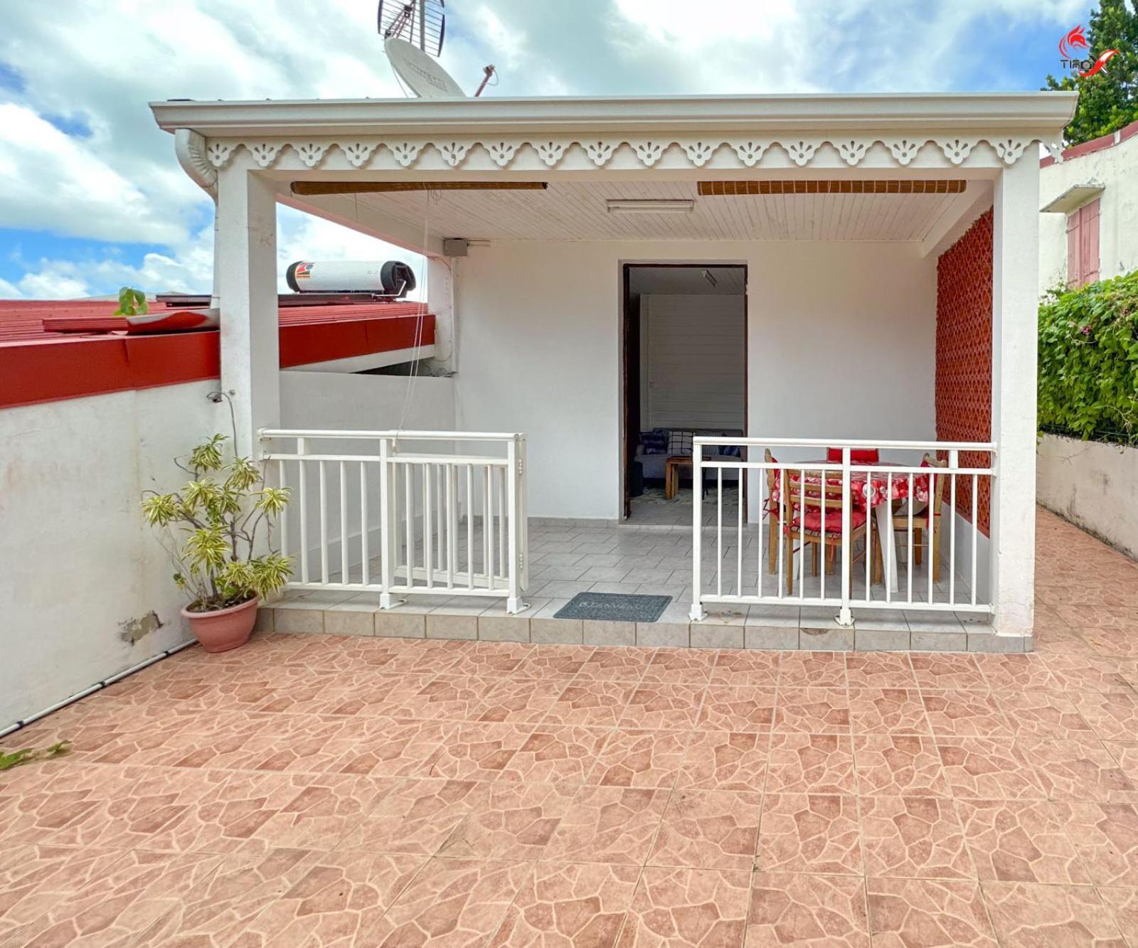Chez Zelou Villa Sainte-Anne Exterior photo