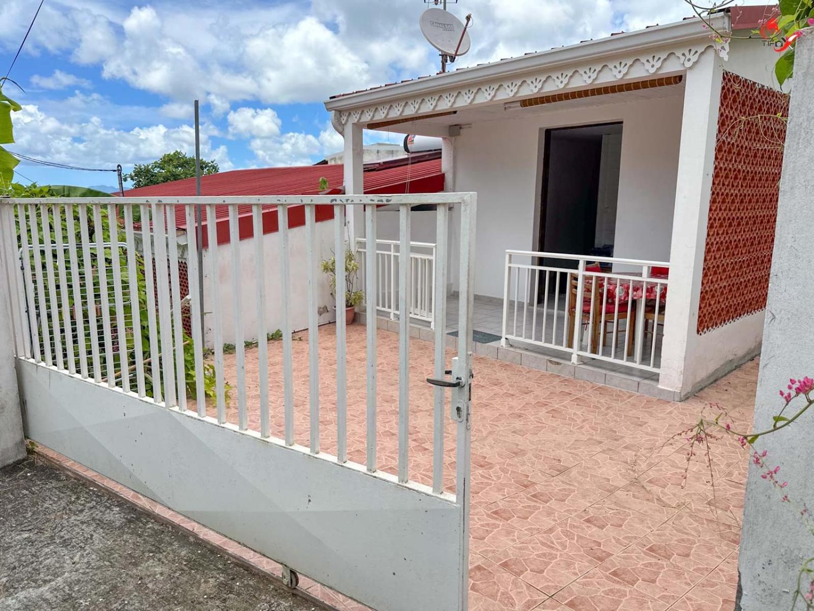Chez Zelou Villa Sainte-Anne Exterior photo